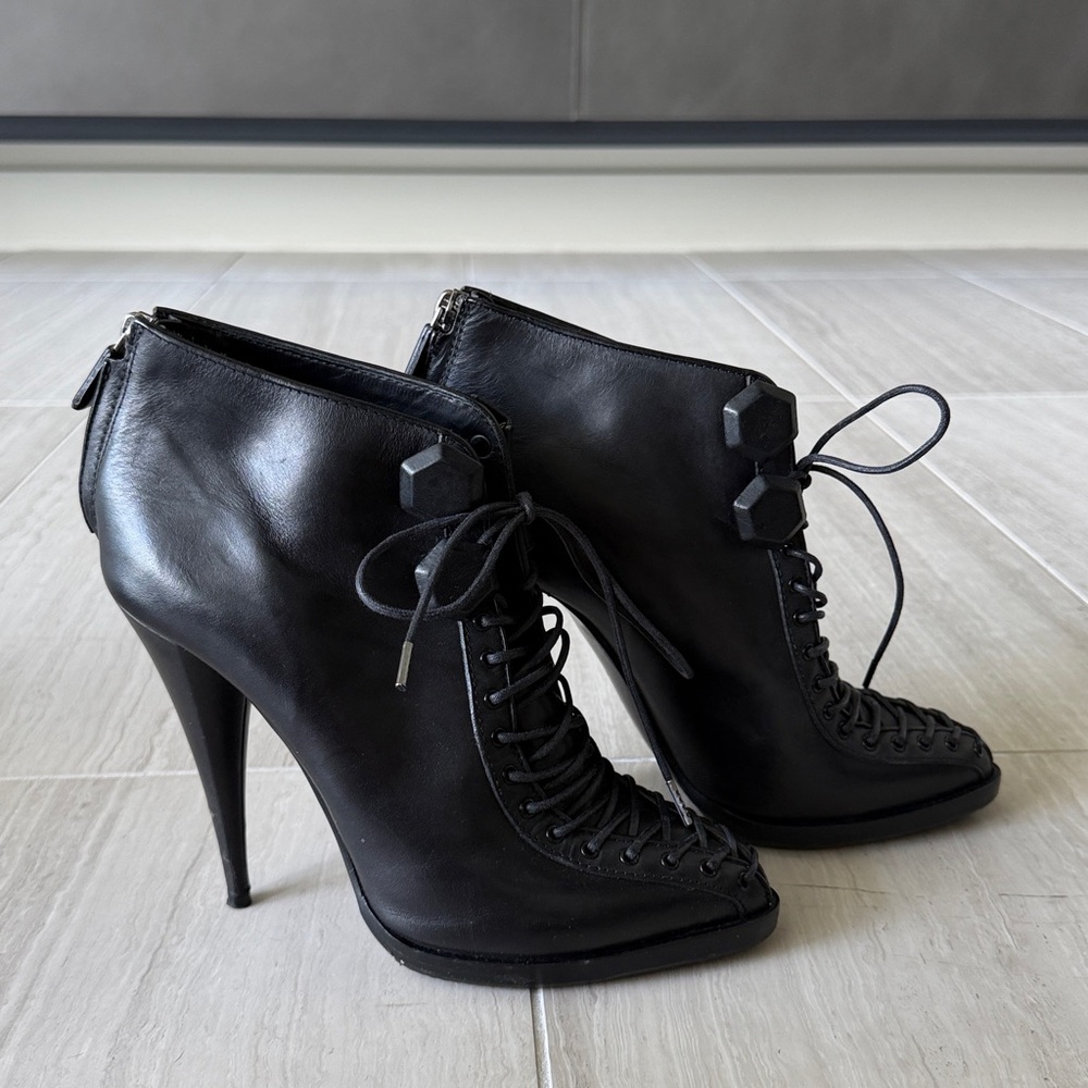 Givenchy Black Leather Lace-Up Pointed Toe Ankle Boots - Picture 3 of 6